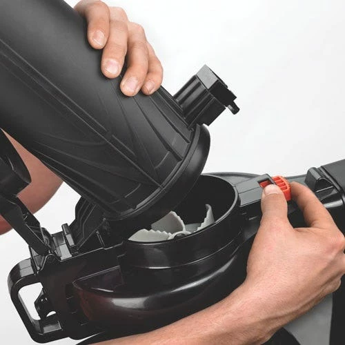 Black & Decker Black + Decker 12 Amp Blower/Vacuum/Mulcher - BV3100 - Handheld Blowers 4 Black & Decker Black + Decker 12 Amp Blower/Vacuum/Mulcher - BV3100 - Handheld Blowers - Image 4